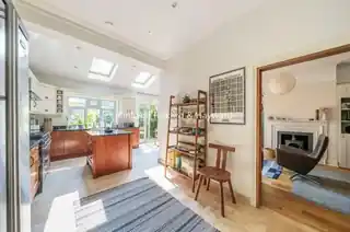 17 Elgin Road, photo 2