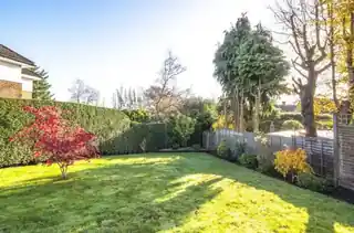 17 Elmstead Close, photo 4