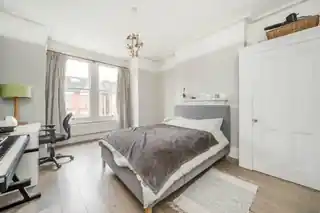 17 Grafton Road, photo 4