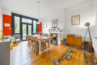 17 Grovelands Road, photo 3