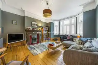 17 Grovelands Road, photo 2