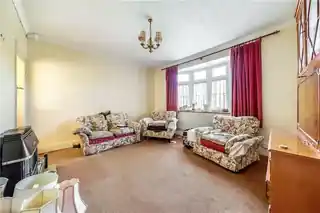 17 Harold Avenue, photo 3
