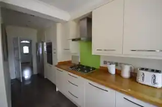 17 Heather Avenue, photo 4