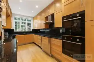 17 Highview Avenue, photo 2