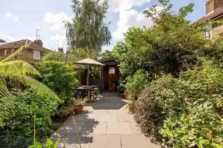 17 Hill Farm Road, photo 4