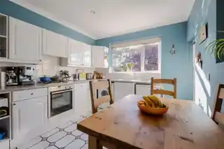 17 Hill House Road, photo 2