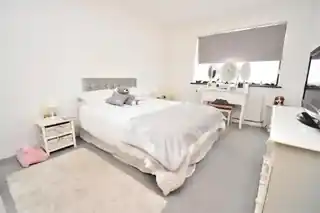 17 Kentish Road, photo 4