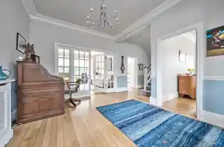 17 Langton Avenue, photo 2