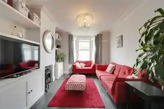17 Layard Road, photo 3