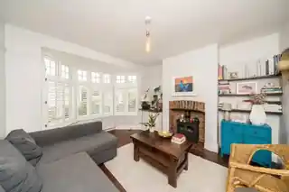 17 Lucien Road, photo 2