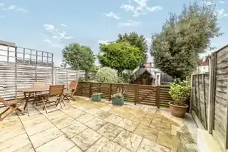 17 Lucien Road, photo 4