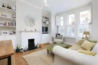 17 Lynn Road, photo 3