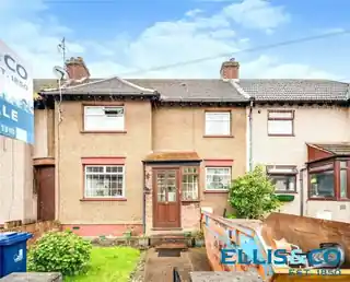 17 Manaton Crescent, photo 2