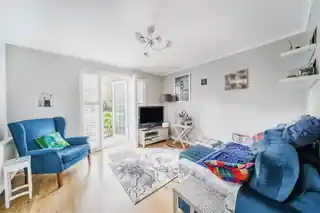 17 Minstrel Gardens, photo 2