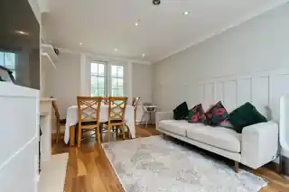 17 Orchard Avenue, photo 3