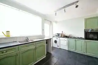 17 Osborne Square, photo 2