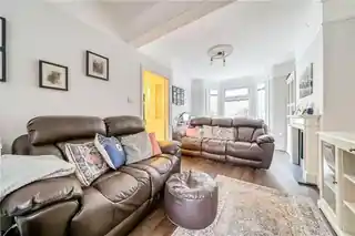 17 Owenite Street, photo 3
