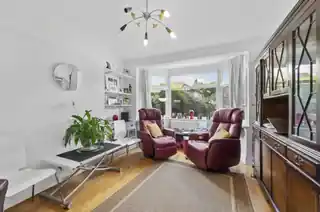 17 Oxford Crescent, photo 4