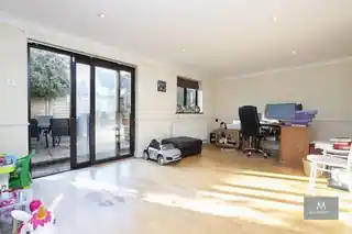 17 Peel Place, photo 4