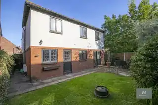 17 Peel Place, photo 2
