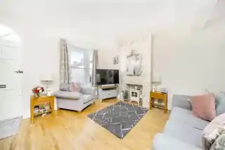 17 Princes Road, photo 2