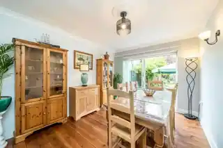 17 Runnymede Gardens, photo 3
