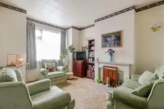 17 Salisbury Road, photo 2