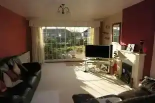 17 Scrattons Terrace, photo 3
