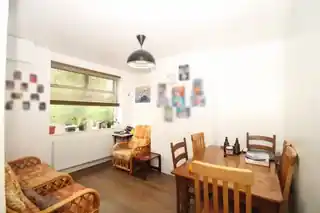 17 Shelley Close, photo 2