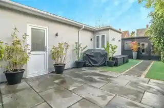17 Stapleton Crescent, photo 4