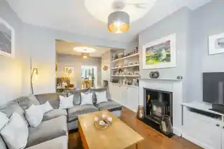 17 Ulverscroft Road, photo 3