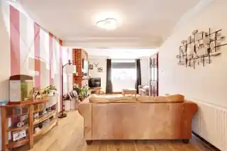 17 West Close, photo 2