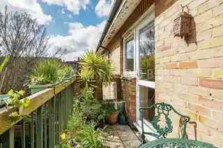 17 Winchester Close, photo 3