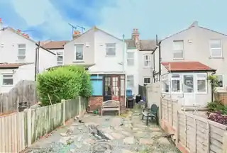 17 Woodman Road, photo 3