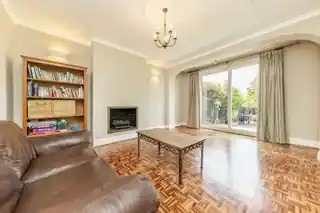 170 Elgar Avenue, photo 3