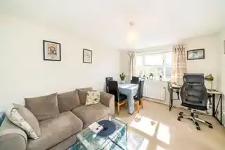 170 Henry Doulton Drive, photo 2