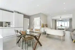 172 Great North Way, photo 2