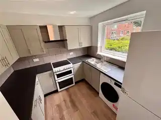 173 Shurland Avenue, photo 2