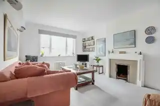 174 Sheen Court, photo 2