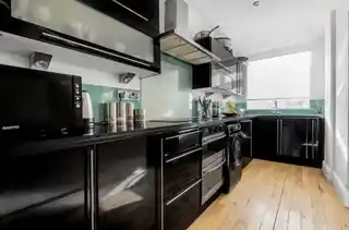 175 Yorkland Avenue, photo 3