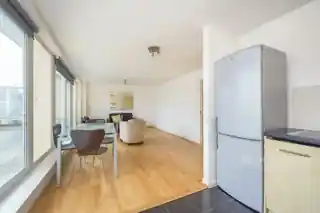 176 Wooldridge Close, photo 4