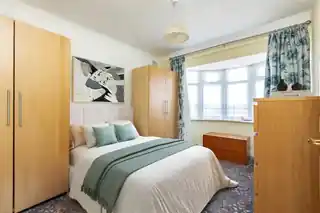 177 Rainham Road, photo 4