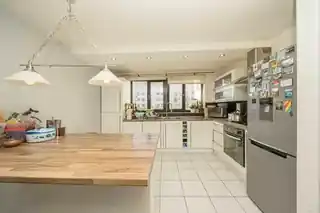 177 Summerwood Road, photo 2