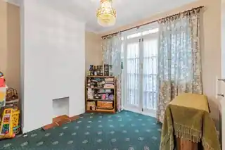 178 Flaxton Road, photo 4