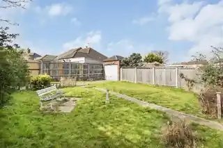 179 Benhill Road, photo 3