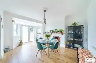 179 Canterbury Road, photo 2