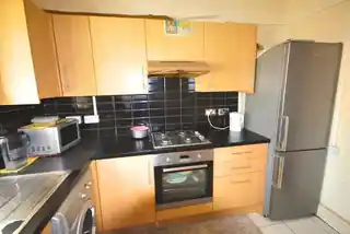 179A Ealing Road, photo 2