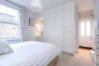 17A Emmanuel Road, photo 3
