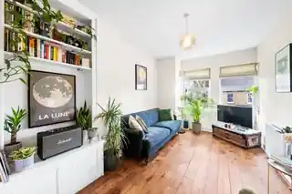 17A Half Acre Road, photo 4