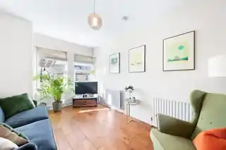 17A Half Acre Road, photo 2